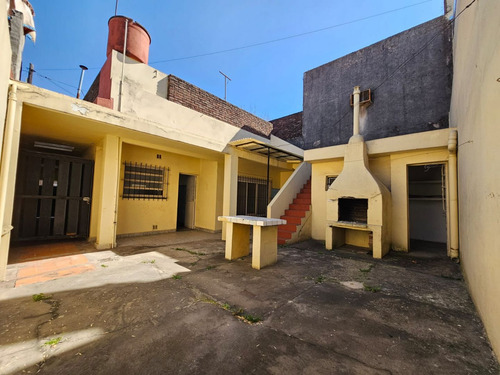 Casa En Venta 3 Ambientes Con Patio Y Terraza
