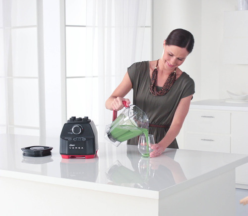 Oster Versa Pro Performance Blstvb-rv0 Licuadora Con Compac. Color Black