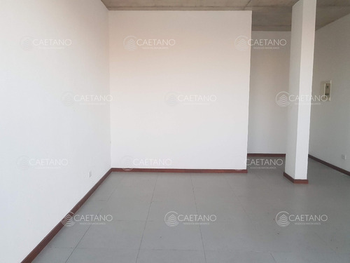 Venta Local Comercial Centro De Maldonado