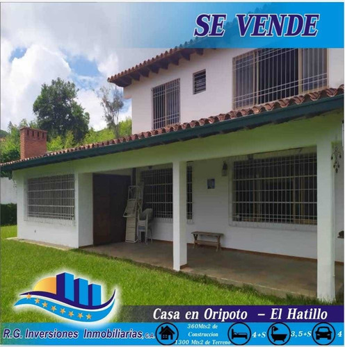 Se Vende Casa En Oripoto Loma Larga, Amplio Jardín