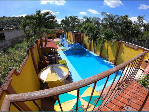 Casa 6 Recámaras Cancha Y Alberca Climatizada