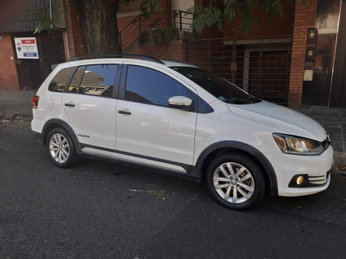 Volkswagen Suran 2017 1.6 Track