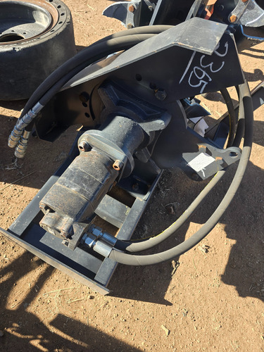 Aditamento Para Minicargador Tipo Zanjadora Punta De Tugsten