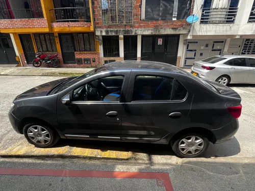 Renault Logan 1.6 Expression / Life +