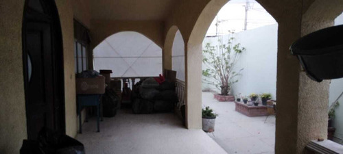 Terreno 490m2 Con Casa De 3 Recamaras En Texcoco