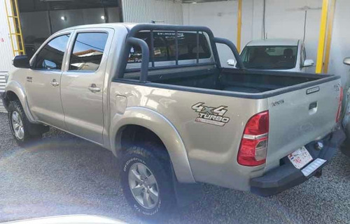 Imagen 4 de 8 de Toyota Hilux Automática