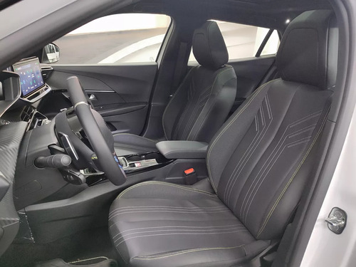 Peugeot 2008 1.0T Gt