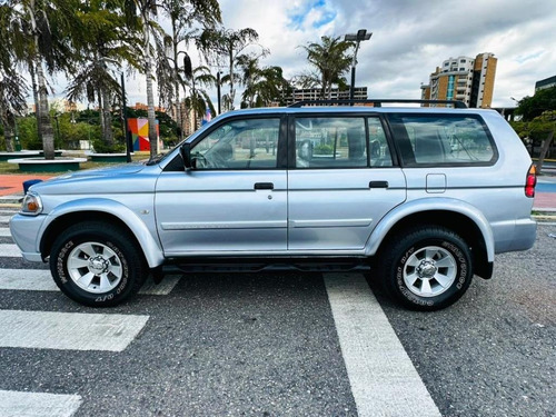 Imagen 8 de 18 de Mitsubishi Montero Sport Gls 2007 V6 4x2 Automático