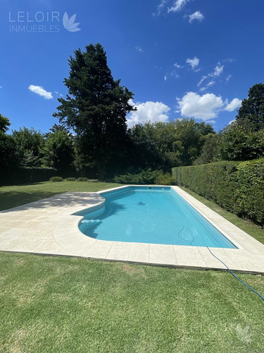 Casa En Venta 4 Amb En Parque Leloir