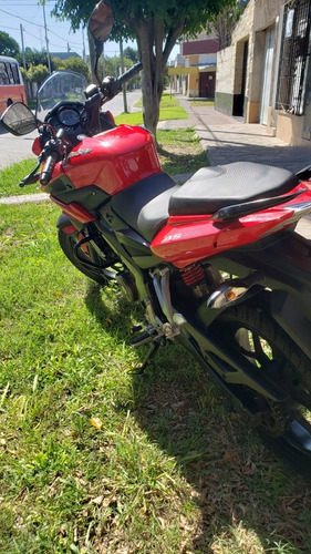 Bajaj Rouser As 200