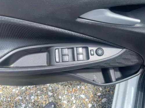 Chevrolet Onix LTZ AT 4X2 1.0