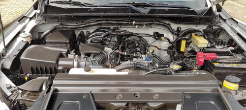 Nissan Np 300 Estacas Modelo 2017
