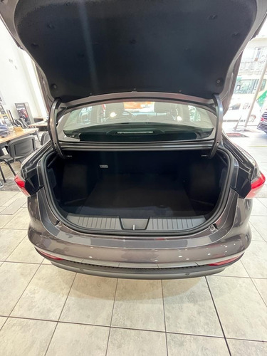 Imagen 5 de 24 de Fiat Cronos 2023 1.3 Gse Drive R