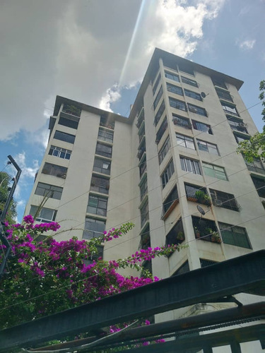 Apartamento De 100mt2 En Los Chaguaramos