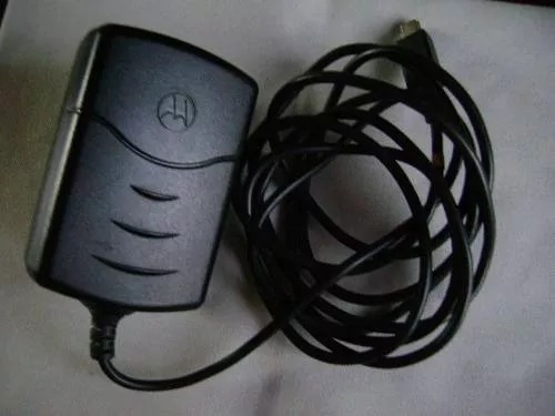 Cargador De Motorola W 175 (sirve P/otros Modelos Tambien