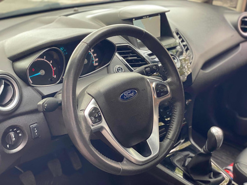 Ford Fiesta Kinetic Design 1.6 Titanium 120cv