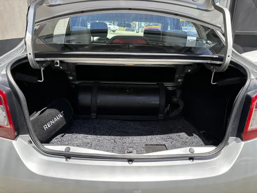 Renault Logan 1.6