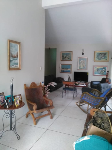 Imagen 10 de 14 de Quinta En Barrio Sucre Maracay Aragua