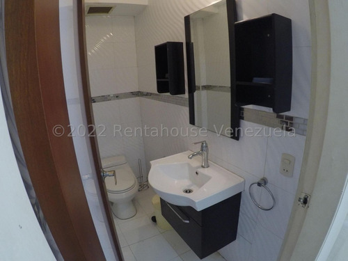 Imagen 5 de 13 de Rosangel Parraga Rentahouse Vende Casa En Parque Mirador Valencia 22-16558