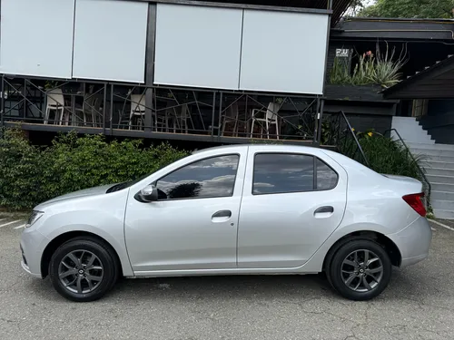 Renault Logan Authentique 1.6 Mecanico