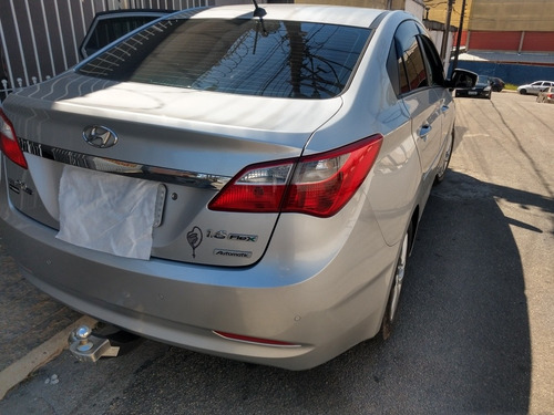 Hyundai Sedã