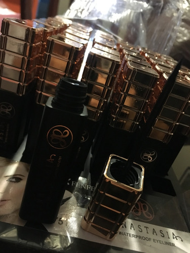 Delineador Liquido Ojos Negro Anastasia Beverlyhills