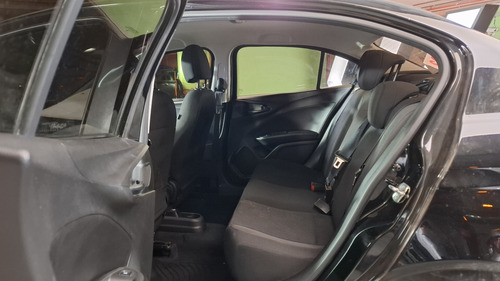 Fiat Cronos 1.3 Drive Cvt