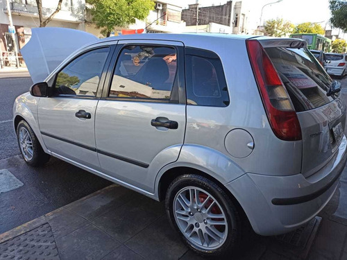 Ford Fiesta 1.6 Ambiente 2005 Con Gnc