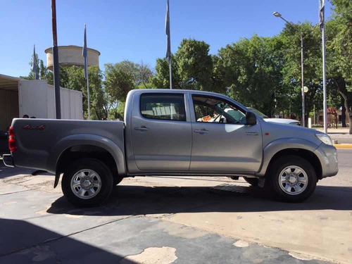 Toyota Hilux 3.0 Cd Sr 171cv 4x4 - C3 2015