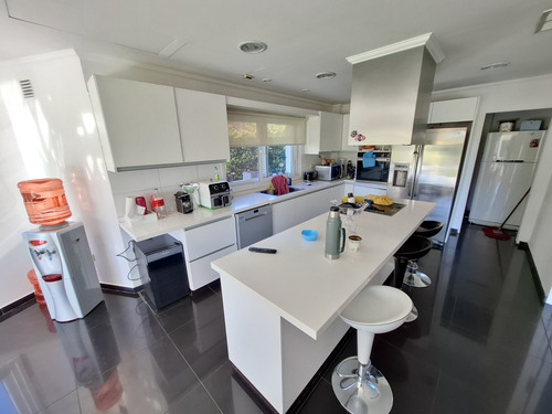 Casa. Venta . Buenos Aires Golf . Bella Vista .