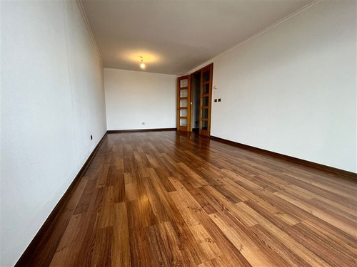 Depto Arriendo De 2 Dorm. En Metro H. Magallanes Las Condes