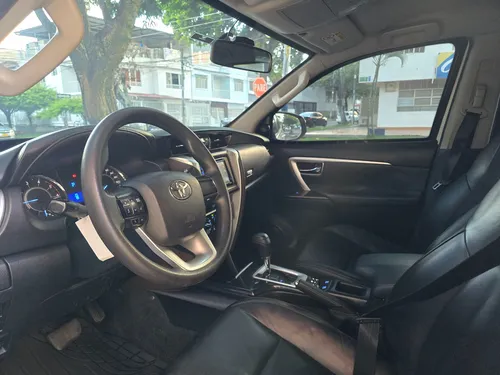 Toyota Fortuner 2.8l