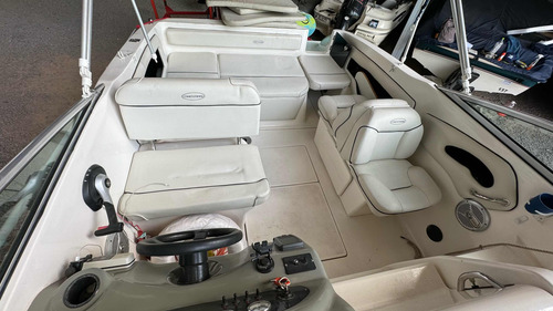 Lancha Cuddy Canestrari 215 V8 2011 Mercruiser Alpha One
