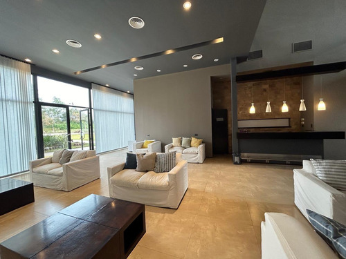 Venta Departamento 1 Dormitorio Campana Con Cochera