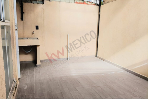Casa En Venta En Hacienda Del Valle Ii, San Mateo Otzacatipan, Toluca