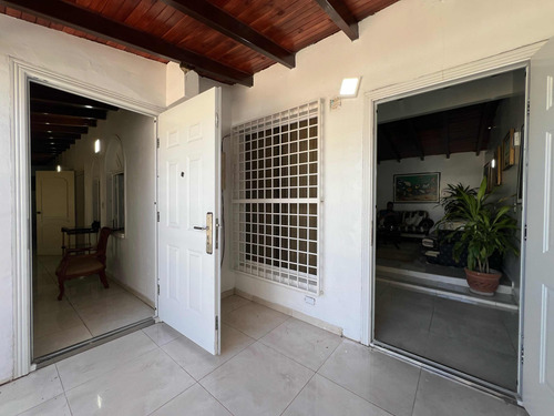 Casa En Venta Av Cancamure Cumana Ideal Para Posada Restaura