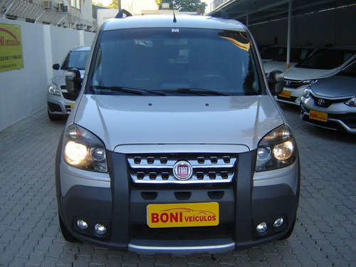Imagem 4 de 15 de Fiat Doblo Adventure Looker 1.8 2016 06 Lugares