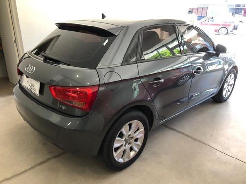 Imagen 3 de 10 de Audi A1 Sportback 1.4 T Fsi S Tronic 2014