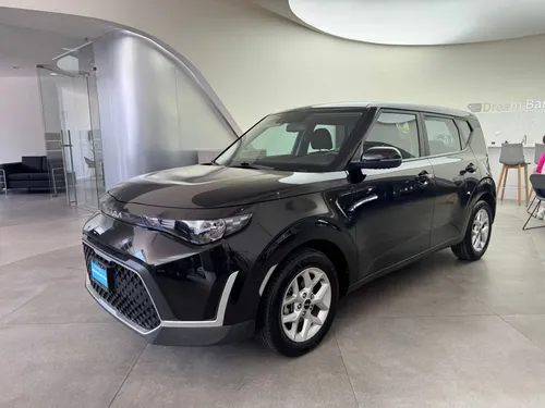 Kia Soul 5p LX L4/1.6 Aut