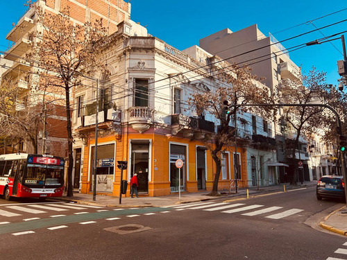 Local En Constitución En Venta