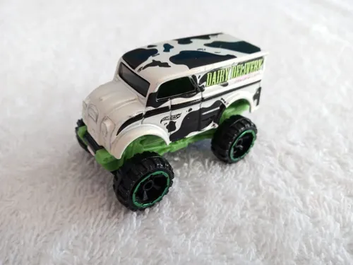 Monster dairy best sale delivery hot wheels