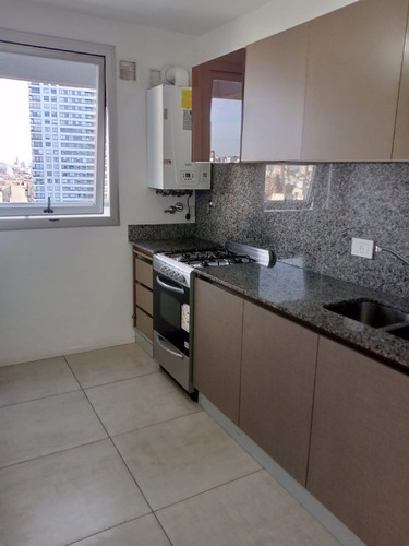 Hermoso Departamento De 2 Ambientes Con 2 Baños En Edificio De Categoria