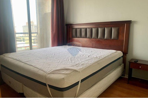 Un Dormitorio, Vicuña Mackenna Con Marin !!