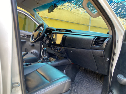 Toyota Hilux 2.8 Tdi Std Cab. Dupla 4x4 4p
