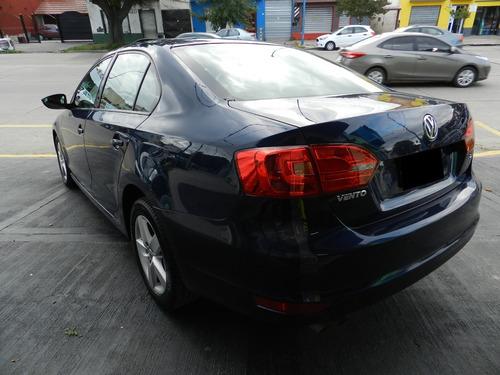 Volkswagen Vento 2.5 Luxury