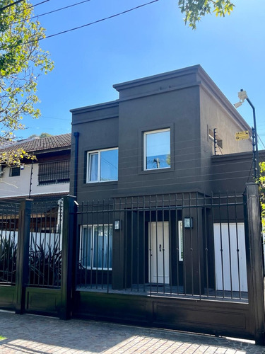 Castelar Norte Impecable Casa Minimalista En Venta