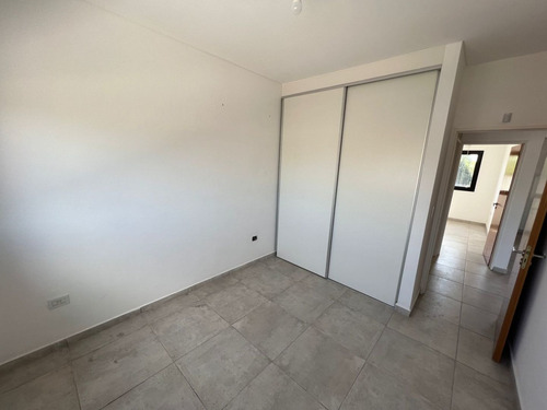 Imagen 6 de 14 de Departamento En Venta En José C Paz