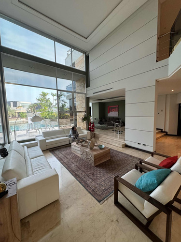 Se Ofrecen Alquiler Espectacular Casa En Las Villas