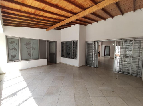 Casa En Venta En Villa Del Rosario. Cod V27005