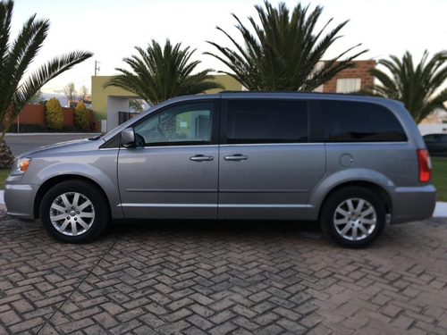 Imagen 7 de 9 de Town & Country Lx 2014 V6/3.6 Automática $ 220.000